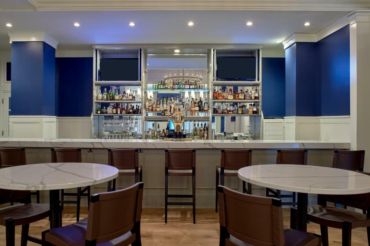 Hotel Viking Newport Kültér fotó